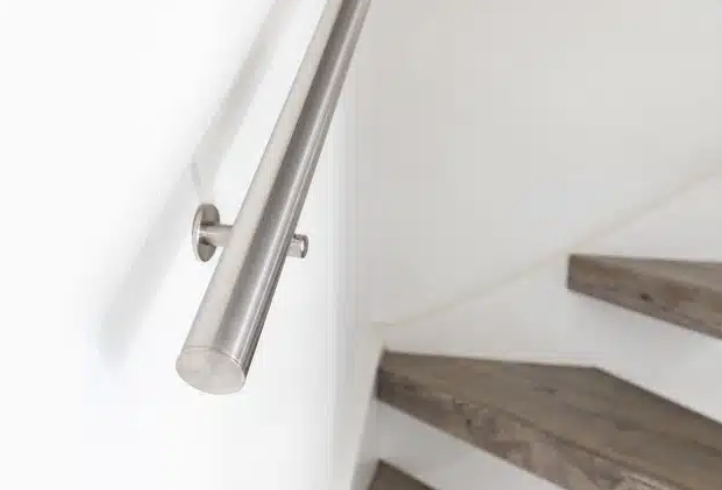 De ideale hoogte van een trapleuning: alles wat u moet weten